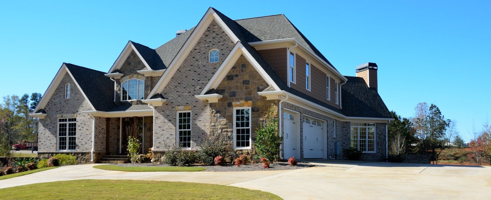 Pressure Washing and Roof Cleaning in Duluth, Georgia