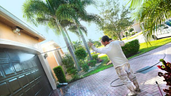 How To Choose The Right Pressure Washing Business For Your Home?