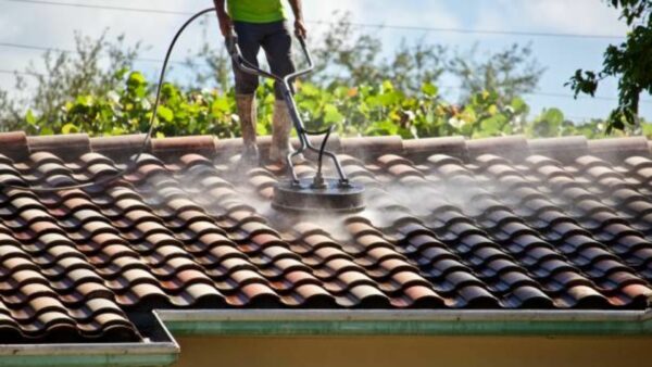 Things You Need to Know About Residential Roof Cleaning
