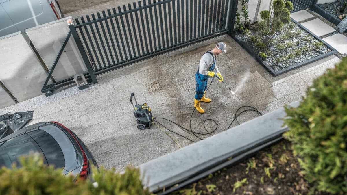 Do Power Washing Companies Use Your Water? – Answered