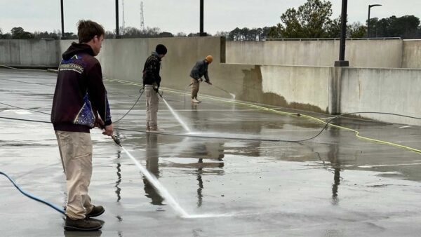 Maximizing Curb Appeal: Top 5 Benefits of Pressure Washing Your Parking Lot